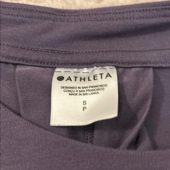 Athleta Gray Short Sleeve Relaxed T-Shirt - Picture 2 of 3